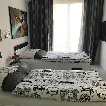 Laura Egnatia Salonic