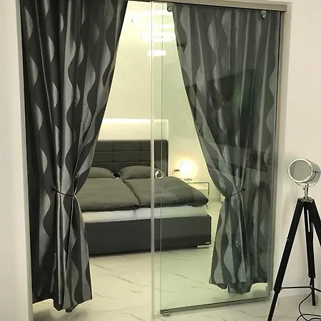Apartment Laura Egnatia *