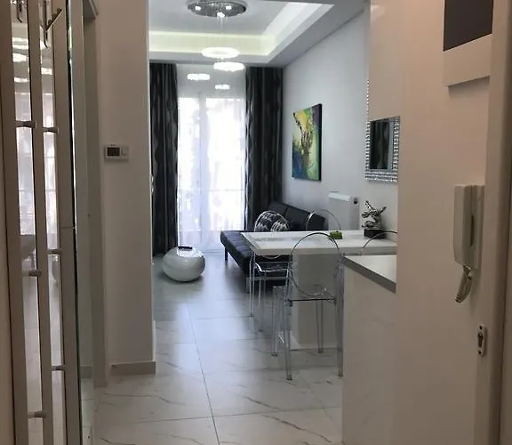 Laura Egnatia Apartamento